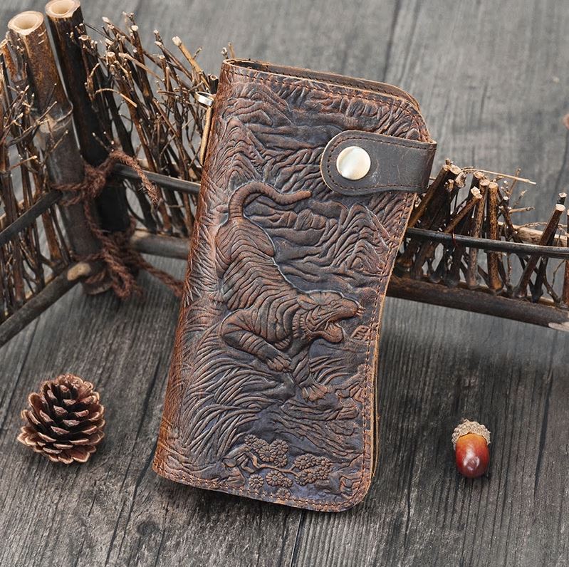 Leather Tiger Wallet No Chain