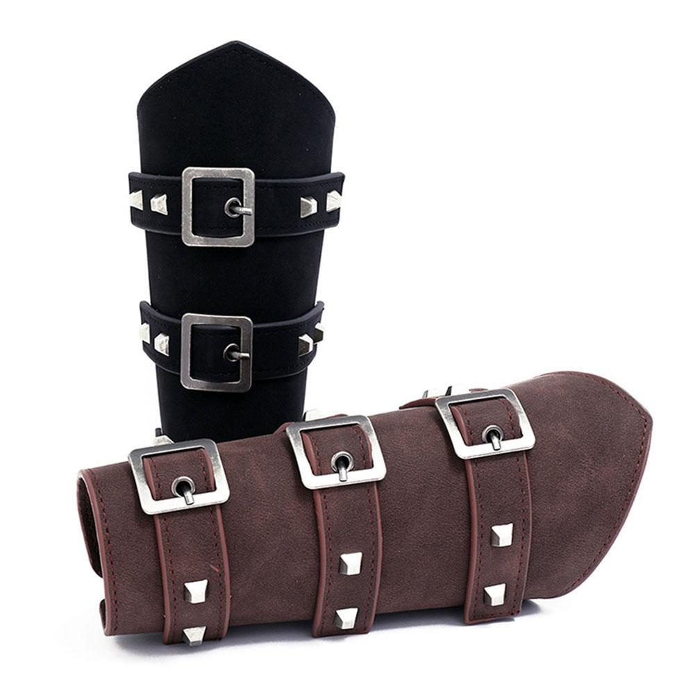 Men's Buckle Gauntlets