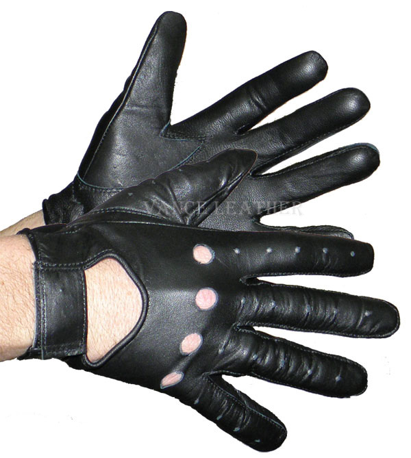 Driving gloves